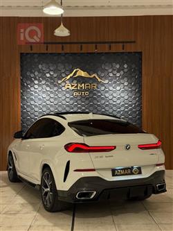 بی ئێم دەبڵیو X6